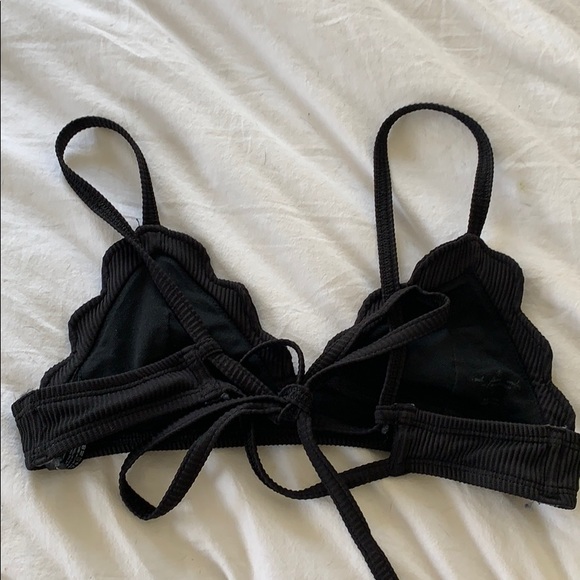 Urban Outfitters bikini top - Picture 2 of 3